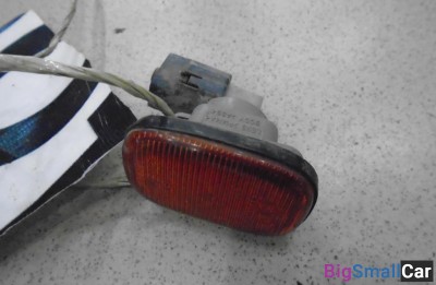 Повторитель правый от Toyota Carina E 1992-1997 - купить Ахтарском