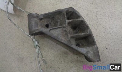 Кронштейн генератора от Nissan March K12 2002-2010 - купить Ахтарском