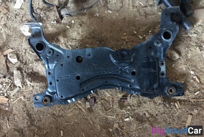 Подрамник Мазда 3 2.0 - купить Ахтарском