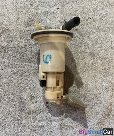 Насос топливный Toyota Passo 1KR - купить Ахтарском