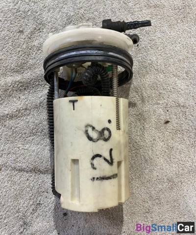 Насос топливный Toyota Avensis 1ZZ - купить Ахтарском