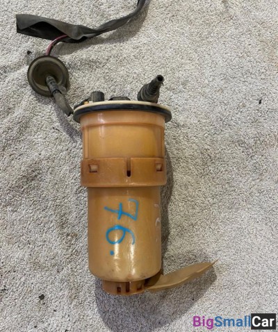 Насос топливный Toyota Platz 2000 - купить Ахтарском