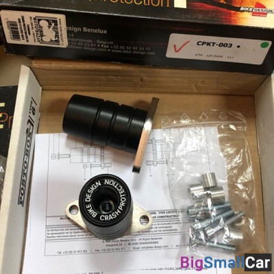 Слайдеры CRASH-PROTECTION KTM 125 DUKE 11-13 CPKT-003-B - купить Ахтарском