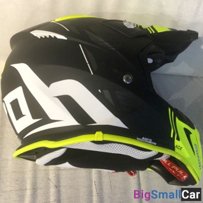 Шлем AIROH Aviator ACE black/yellow XL AVA