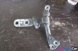 Петля багажника лев. (41 Кузов) 41007202863 - купить Ахтарском