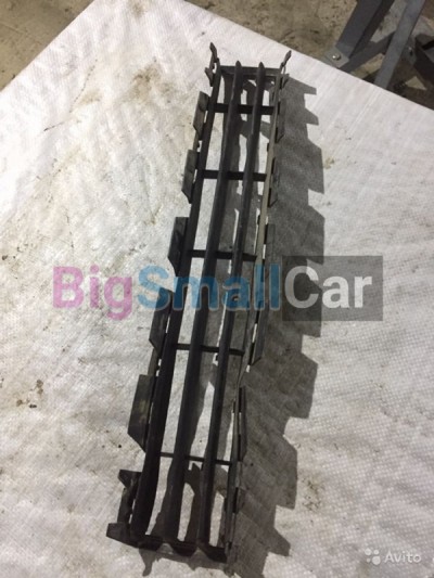 Решетка Переднего бампера Renault Megane 2 рено ме - купить Ахтарском