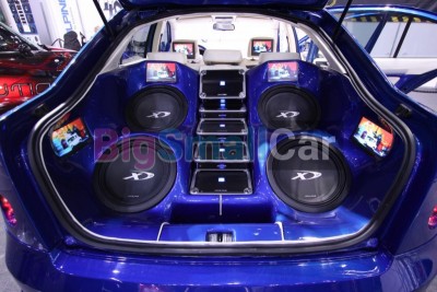 Установка и модернизация автозвука для Рено - купить Ахтарском